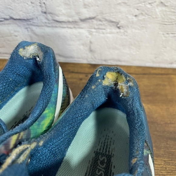 ASICS running shoes - Picture 7 of 8